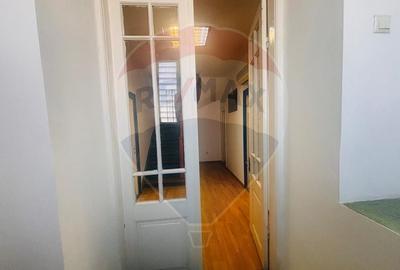 Birou, de 50 mp, în Central - 9