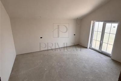 Casă cu 5 camere cu Teren 300 Mp în Central - 11