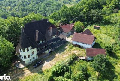 Casă cu Teren 24700 Mp în Copalnic - 1