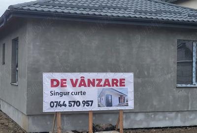 Casă cu 4 camere cu Teren 660 Mp în Vărăști - 8