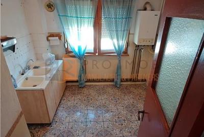 EXCLUSIVITATE! Apartament 3 camere confort 1 semidecomandat zona Micro 5 - 7