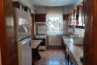 Apartament 2 camere, decomandat, etaj 1 Apartament 2 camere, decomandat, etaj 1 - 2