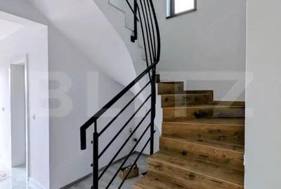 Casă cu Teren 395 Mp în Central - 8