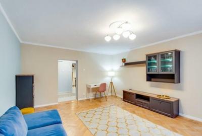 Apartament cu 3 camere decomandat în P-ța Muncii