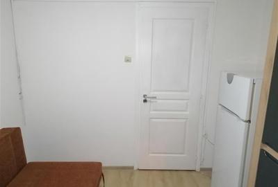 Proprietar Garsoniera Renovata Bloc Izolat - 7