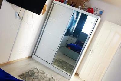 Apartament de vanzare 3camere - 4