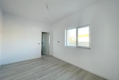 Duplex cu 4 camere cu Canalizare în Moșnița Nouă - 5