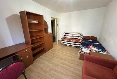 Garsoniera centrala proprie bloc 1982 Gorjului, Pacii, Militari - 2