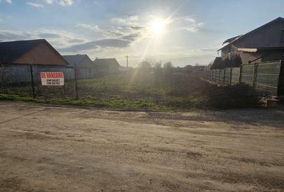 Teren Construcții intravilan de 705 mp, în Vânători - 4