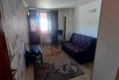 Apartament cu 5 camere decomandat, mobilat în Fundeni - 11