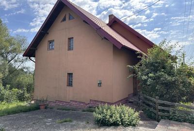 Casă cu 4 camere în Ilișești