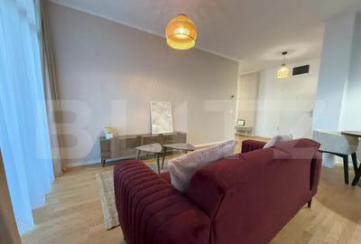 Apartament cu 2 camere decomandat în Take Ionescu