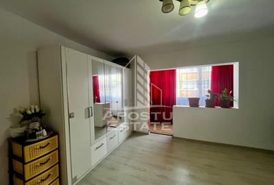 Apartament 3 camere,etaj 3,zona UMT - 4