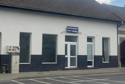 Spațiu comercial, de 60 mp, în Central - 1