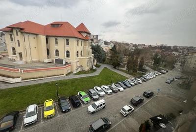 Apartament cu 2 camere decomandat în Central - 3