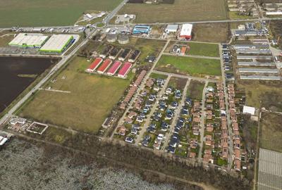 Teren de 15300 mp, în Central - 5