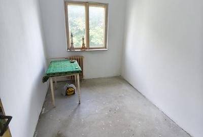 Apartament cu 3 camere nedecomandat în Malu Roșu - 3