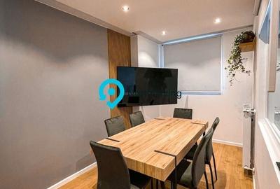 Apartament cu 3 camere semidecomandat, mobilat în P-ța Victoriei