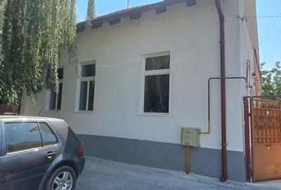 Casă cu 2 camere în Horea
