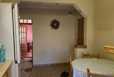 Apartament cu 3 camere decomandat, mobilat în Central - 8