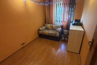 Apartament cu 3 camere decomandat în 9 Mai - 4