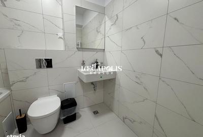 Apartament cu 3 camere decomandat în Tractorul - 3