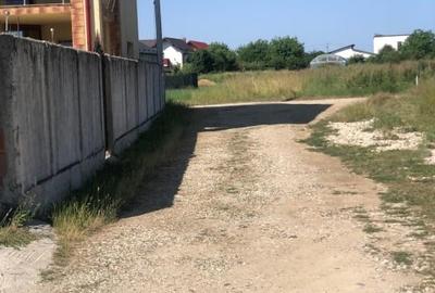 Vand teren intravilan pentru constructie casa