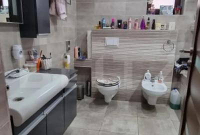 Casă cu 3 camere cu Teren 500 Mp în Central