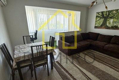 Apartament cu 3 camere semidecomandat, mobilat în Dristor