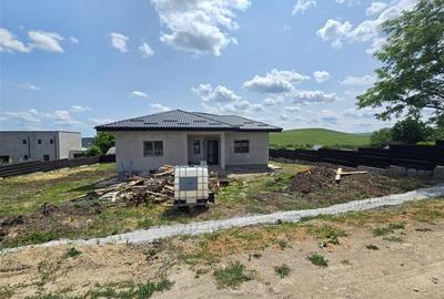 Casă individuală cu 4 camere cu Teren 775 Mp în Cogeasca - 2
