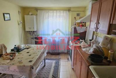 Casă cu 4 camere cu Teren 977 Mp în Caracal - 7