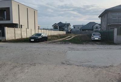 Teren de 910 mp, în Central - 3