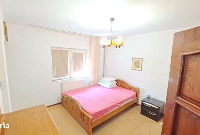 Casă cu 4 camere în Central - 2