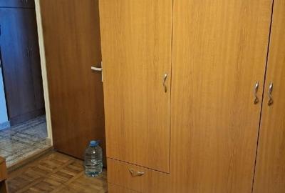 Apartament cu 3 camere decomandat în Far - 9