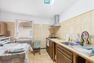 Casă cu 4 camere cu Teren 1989 Mp în Iecea Mare - 8