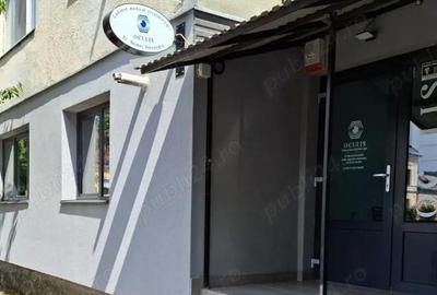 Spațiu comercial, de 50 mp, în Central - 3