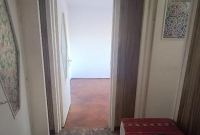 Apartament 4 camere ultracentral , etaj 3/4, Aleea Nucului - 10