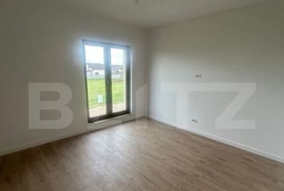 Casă cu 5 camere cu Teren 350 Mp în Giroc