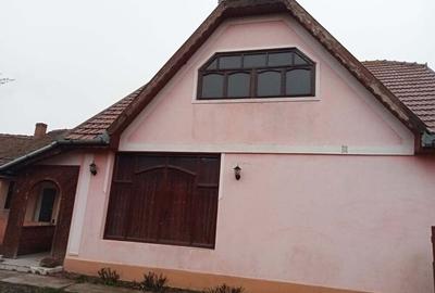 Casă cu 4 camere cu Teren 1000 Mp în Salonta - 4