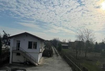 Casă cu 4 camere în Ciupercenii Noi - 11