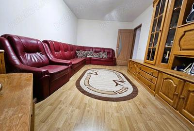 Apartament ---4 camere E3 - -etajul 3-MOBILAT - 4