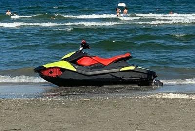 Vilă spectaculoasă pe malul lacului Snagov / 3000 mp teren / Barcă inclusă Vilă spectaculoasă pe malul lacului Snagov / 3000 mp teren / Barcă inclusă - 12