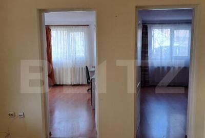 Casa cu 3 camere, 88 mp, teren 240 mp, zona Liceului Economi