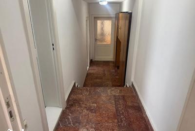 Casă cu 4 camere cu Teren 200 Mp în Central - 6