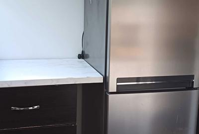 Apartament cu 3 camere decomandat în Apărătorii Patriei - 2