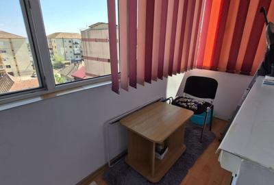 Apartament cu 2 camere semidecomandat în Cetate - 9