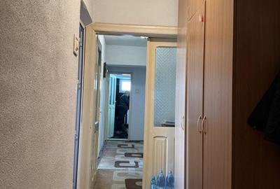 Apartament cu 4 camere decomandat în Central - 3