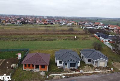 Casă cu 4 camere cu Teren 485 Mp în Vetiș - 17
