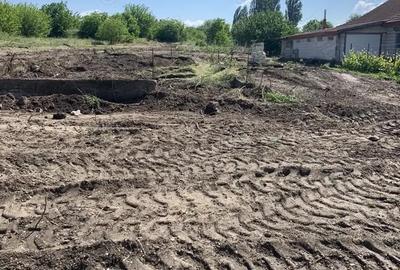 Teren de 1300 mp, în Central - 5