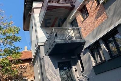 Apartament cu 4 camere decomandat în P-ța Alba Iulia - 1